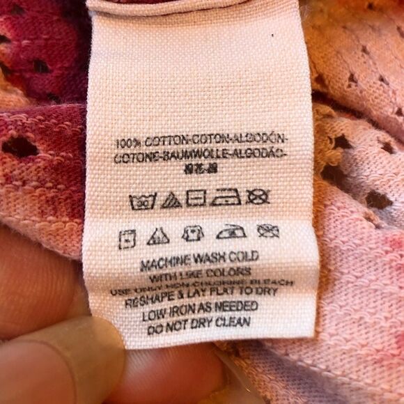 Free People Women’s Pink Tie Dye Eyelet Short Sleeve Boho Tee Top Size SP - Picture 5 of 9